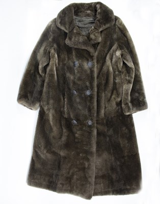 Lot 1222 - A Calman Links otter fur coat