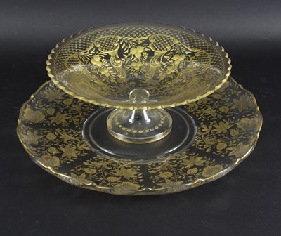 Lot 59 - A clear glass bowl and a similar dish,...