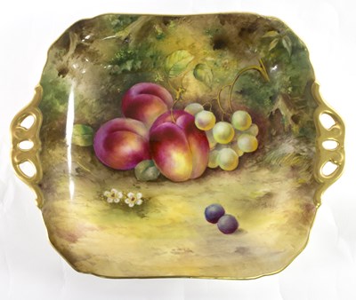 Lot 117 - A Royal Worcester fruit painted plate, signed...