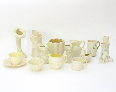 Lot 153 - Fourteen pieces of mid-20th Century Belleek,...