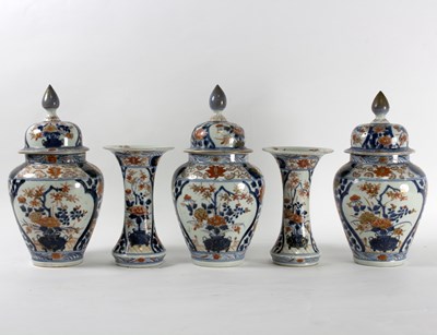 Lot 289 - A garniture of five Japanese Imari vases, two...