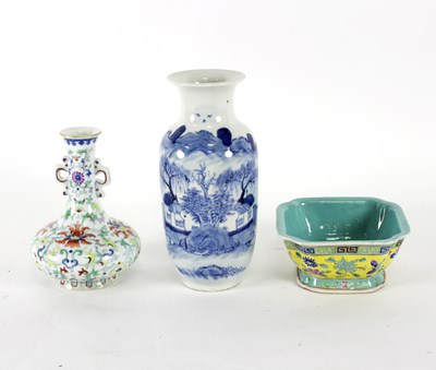 Lot 323 - A 20th Century Chinese porcelain vase, with...