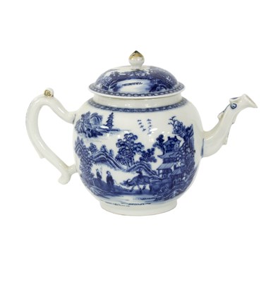 Lot 327 - A Chinese blue and white teapot, circa 1800,...