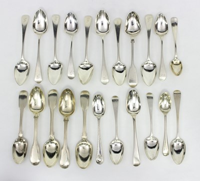 Lot 365 - Eight George IV silver teaspoons, William...