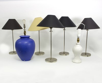 Lot 476 - Six chrome table lights with shades and two...