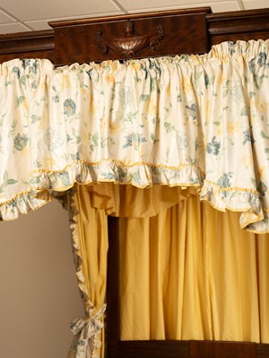 Lot 374 - An 18th Century four-poster bed