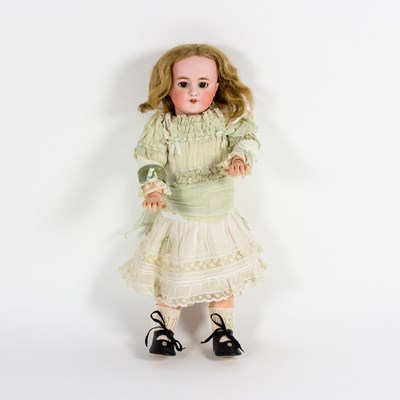 Lot 271 - A Tete Jumeau bisque head doll, with sleepy...