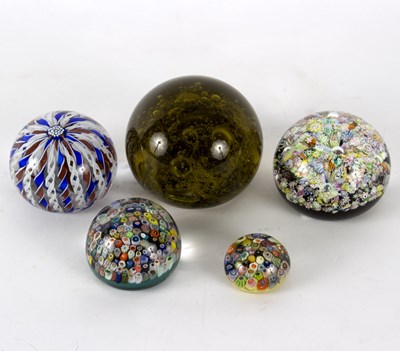 Lot 291 - Five paperweights, various