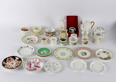 Lot 329 - A small quantity of porcelain, 19th Century...