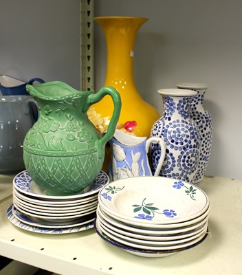 Lot 336 - Sundry decorative ceramics