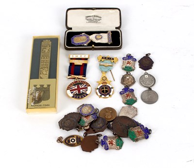 Lot 414 - A quantity of various medals to include a...