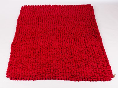 Lot 997 - A red pebble rug by Dream Weavers, 213cm x 150cm