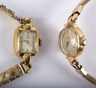 Lot 1120 - A lady's Omega wristwatch, 18ct gold cased,...