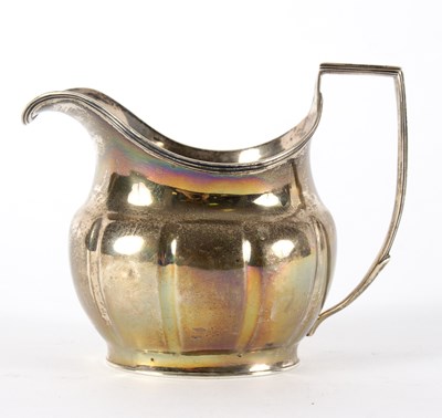 Lot 1470 - A George III silver cream jug, GB, London 1803,...