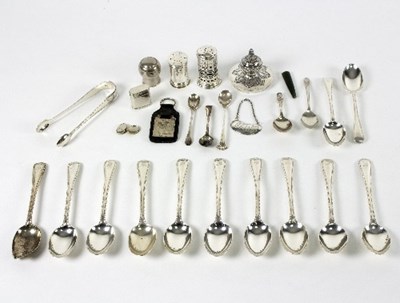 Lot 70 - A set of ten Victorian silver teaspoons,...