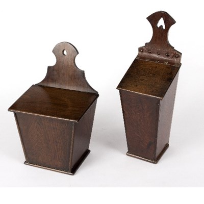 Lot 368 - An oak tapering wall box with sloping lid and...