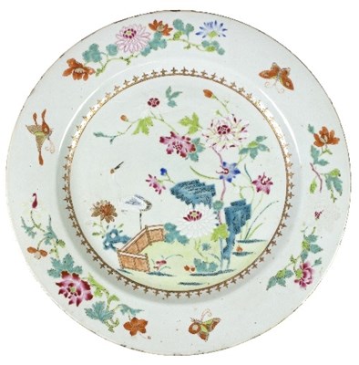 Lot 19 - A Chinese famille rose charger, Qianlong,...