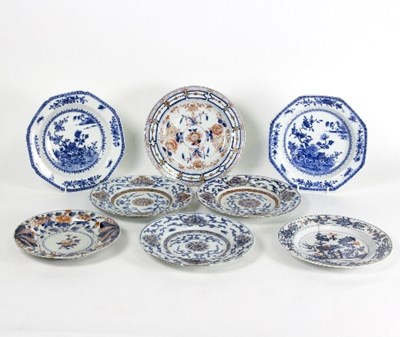 Lot 40 - Eight Oriental porcelain plates, 18th Century...