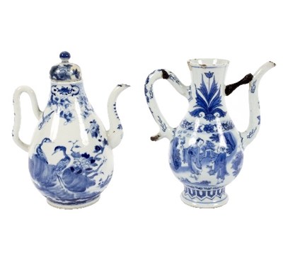 Lot 60 - A 17th Century Chinese transitional blue and...