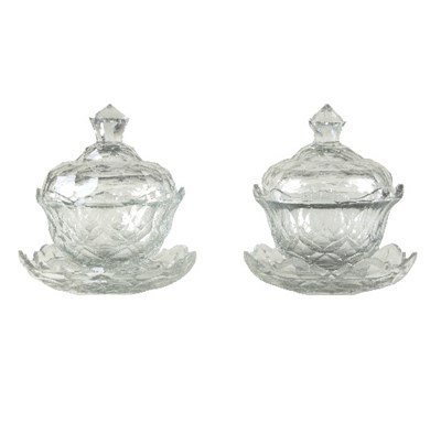 Lot 157 - A pair of Irish glass bowls, covers and stands,...