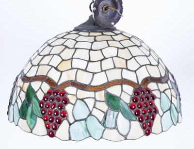 Lot 52 - A Tiffany style pendant light fitting, the...