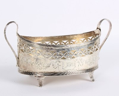 Lot 729 - A silver sugar basin converted from a cruet...