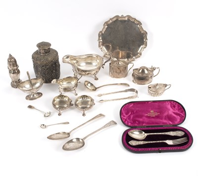 Lot 17 - A quantity of silver to include a Queen Anne...
