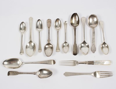 Lot 18 - Sundry silver flatware, mainly teaspoons,...