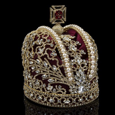 Lot 95 - A replica of the Royal Russian crown,...
