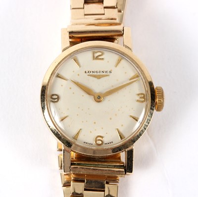 Lot 137 - A 9ct gold Longines ladies wristwatch with...