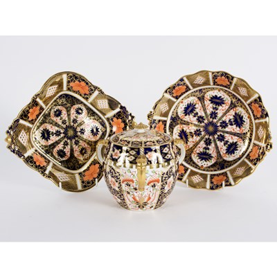 Lot 215 - A Royal Crown Derby dish with pierced handles,...