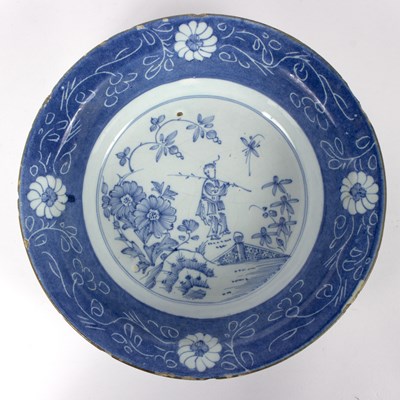 Lot 263 - An English Delftware bowl, mid 18th Century,...