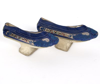 Lot 292 - A pair of late 19th/early 20th Century Chinese...