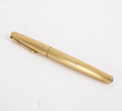 Lot 73 - An 18ct gold Parker 61 fountain pen