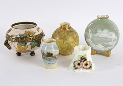 Lot 179 - A group of Royal Worcester porcelain to...