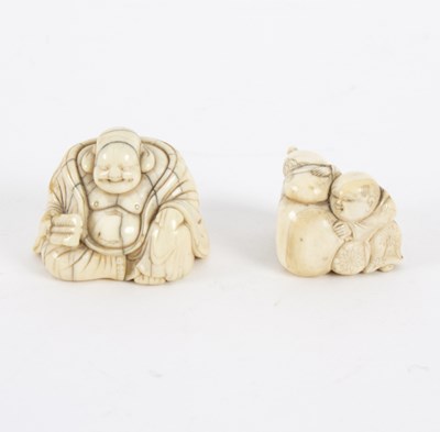 Lot 271 - A carved ivory netsuke, 19th Century,...