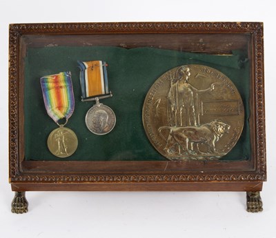 Lot 408 - A World War I pair to M2-080095 Pte Frederick...