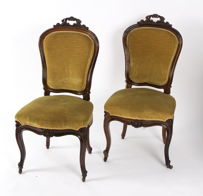 Lot 601 - A pair of Victorian rosewood single chairs,...