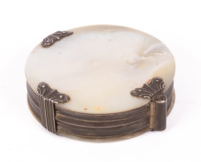 Lot 207 - An 18th Century mother-of-pearl cased magnifying glass