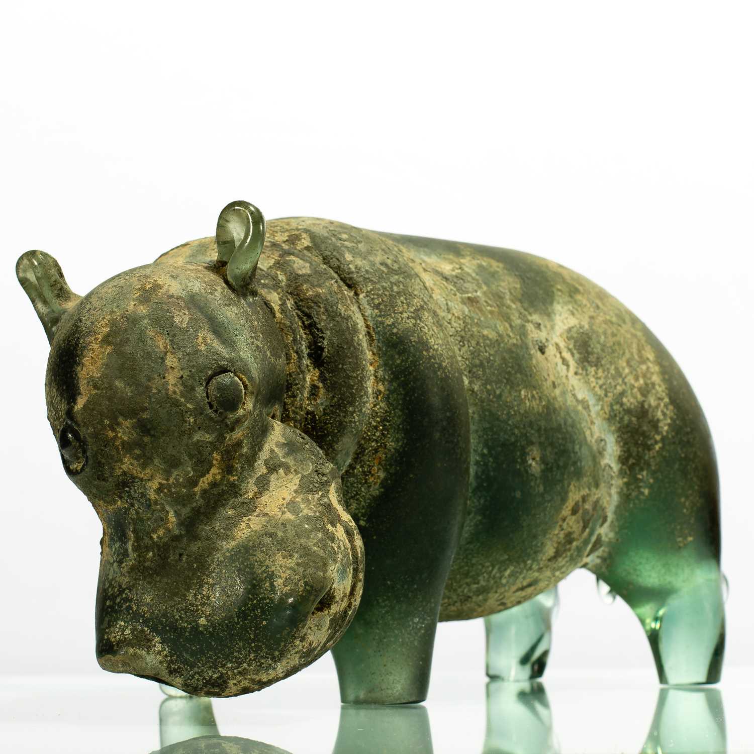 Lot 98 - Pino Signoretto (Italian 1944-2017), a glass...