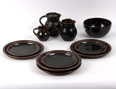 Lot 122 - Winchcombe Pottery, eleven items of tableware...
