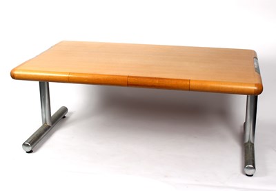 Lot 498 - A large modern desk, 180cm x 104cm