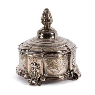 Lot 12 - A mid 18th Century Dutch silver tobacco box,...