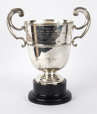 Lot 85 - A large silver trophy cup, Jay, Richard...