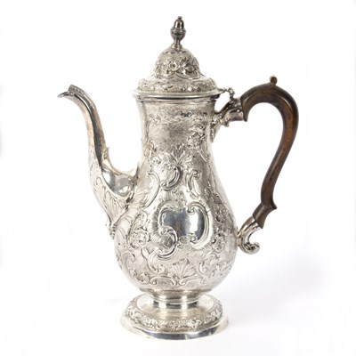 Lot 96 - A George III silver coffee pot, marks obscured,...