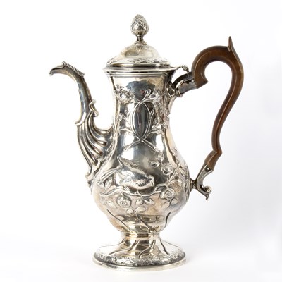 Lot 121 - An Irish silver pear-shaped coffee pot, Dublin...