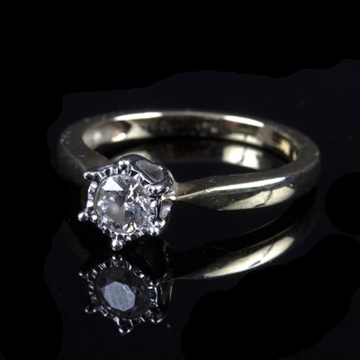 Lot 152 - A diamond solitaire ring, the six claw set...