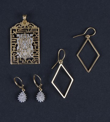 Lot 165 - A pair of diamond pendant earrings of teardrop...