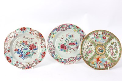 Lot 435 - A Chinese famille rose plate, with gently...