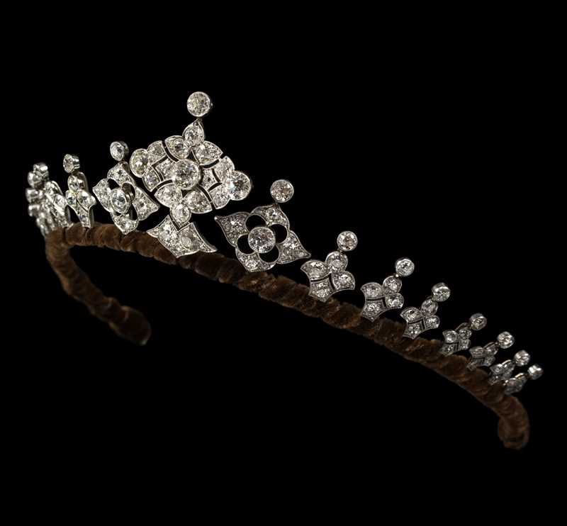 Lot 143 - A Victorian diamond tiara, the central oval...
